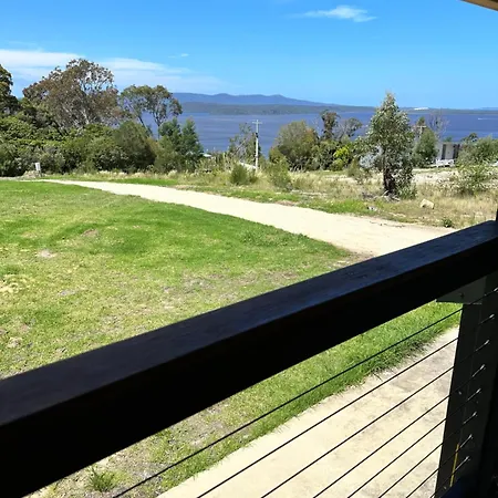 Ocean Breeze Tiny House - Ocean And Lake View Mallacoota Exterior photo